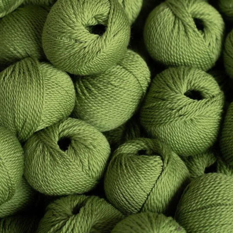 DK (double knit) yarn ball 25g