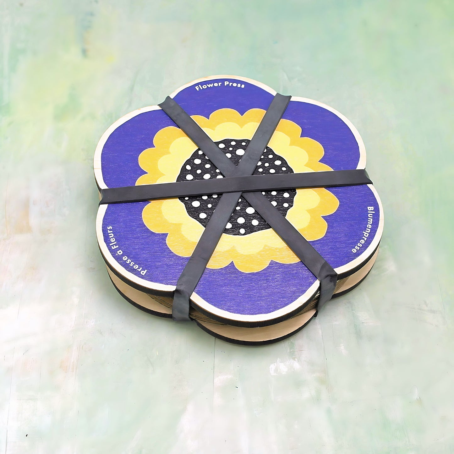 Flower shape press in blue