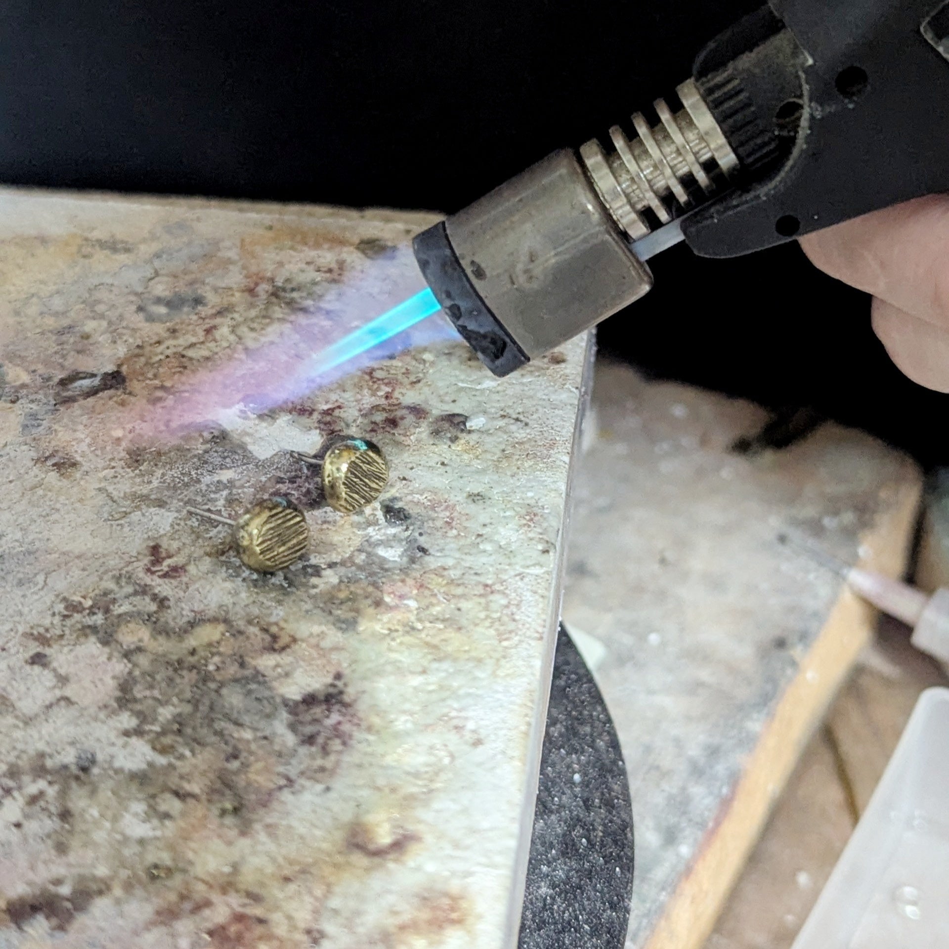 Workshop silversmith jewellery making with MAREIKE