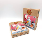Corinne Lapierre Mrs Cat Loves Knitting Felt Craft Kit