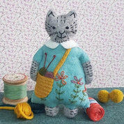 Corinne Lapierre Mrs Cat Loves Knitting Felt Craft Kit