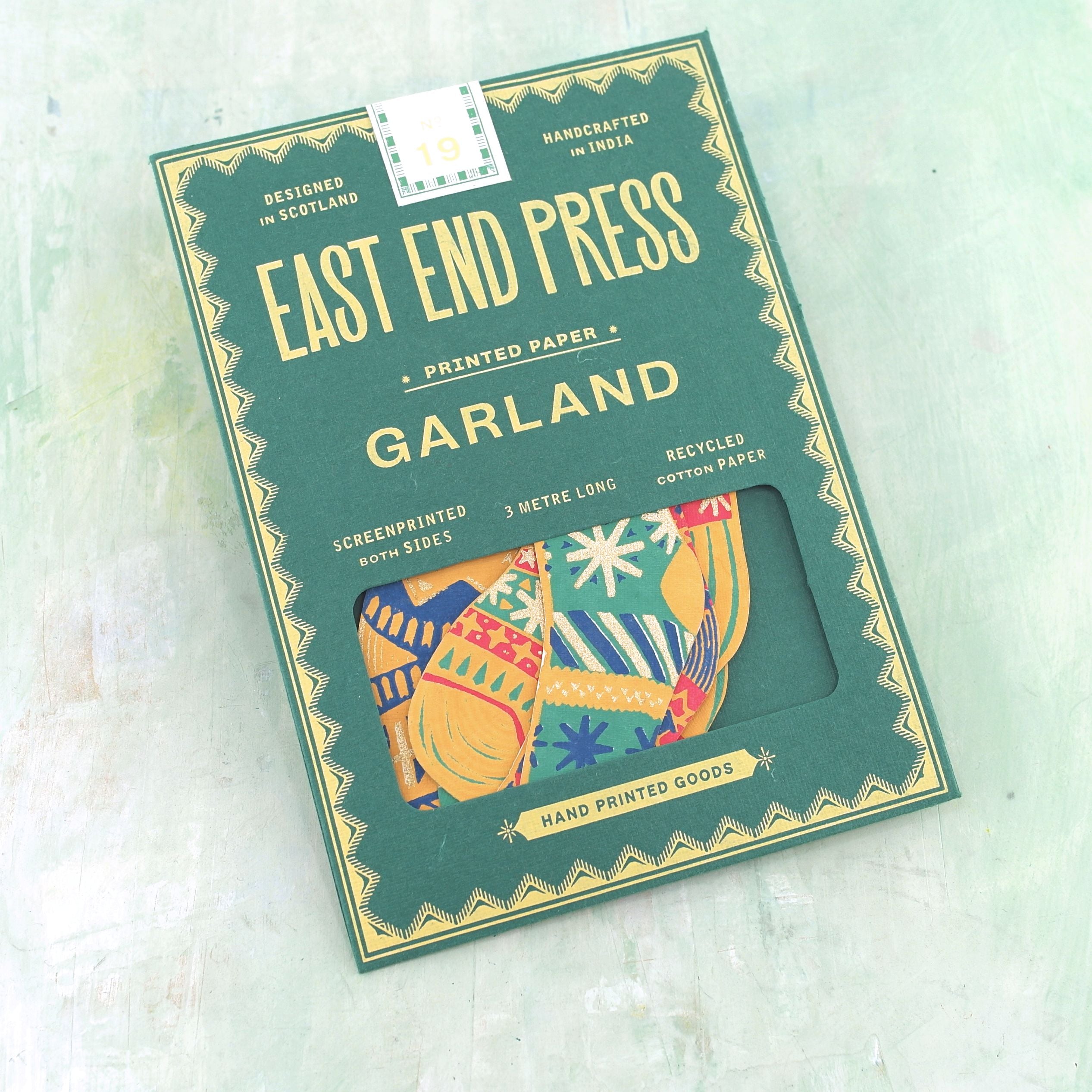 EEsockgarland_e1393934-1a64-45b8-a860-ac4cc990982c.jpg
