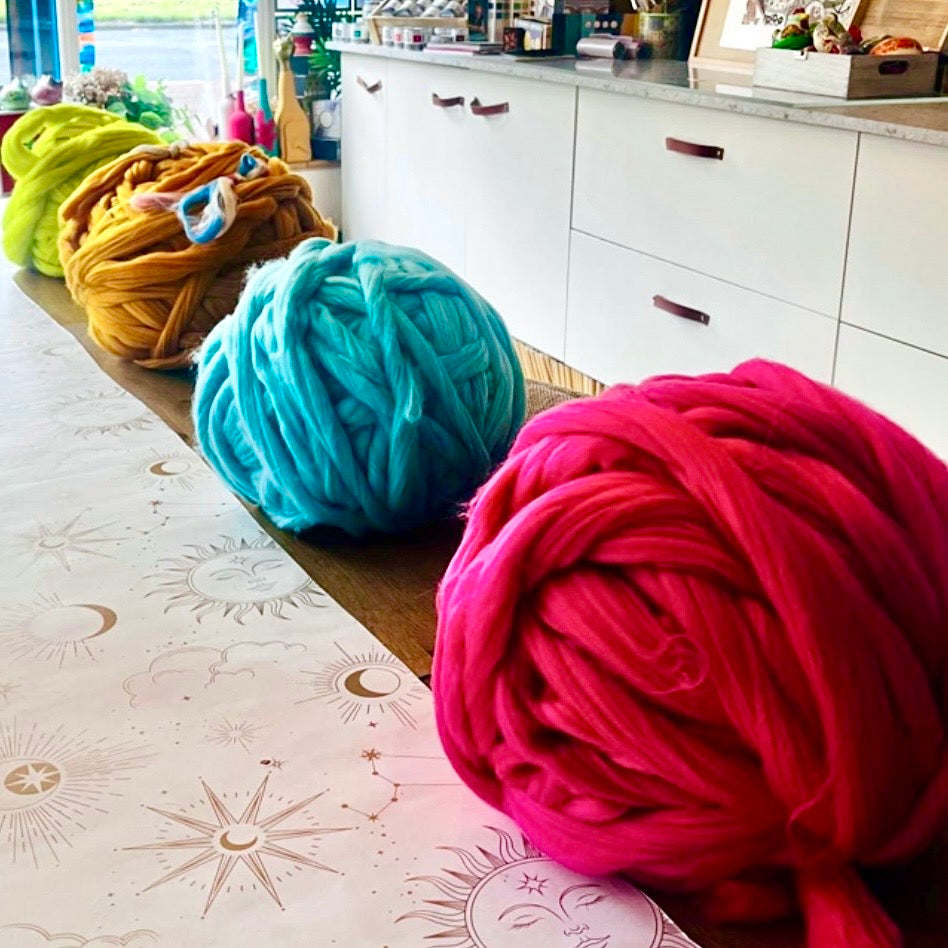 Arm knitting -  a snuggle blanket