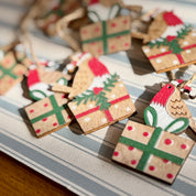 Wooden painted Robin gift tags or tree decs, set of 8