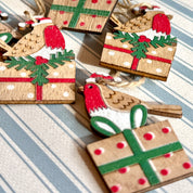 Wooden painted Robin gift tags or tree decs, set of 8
