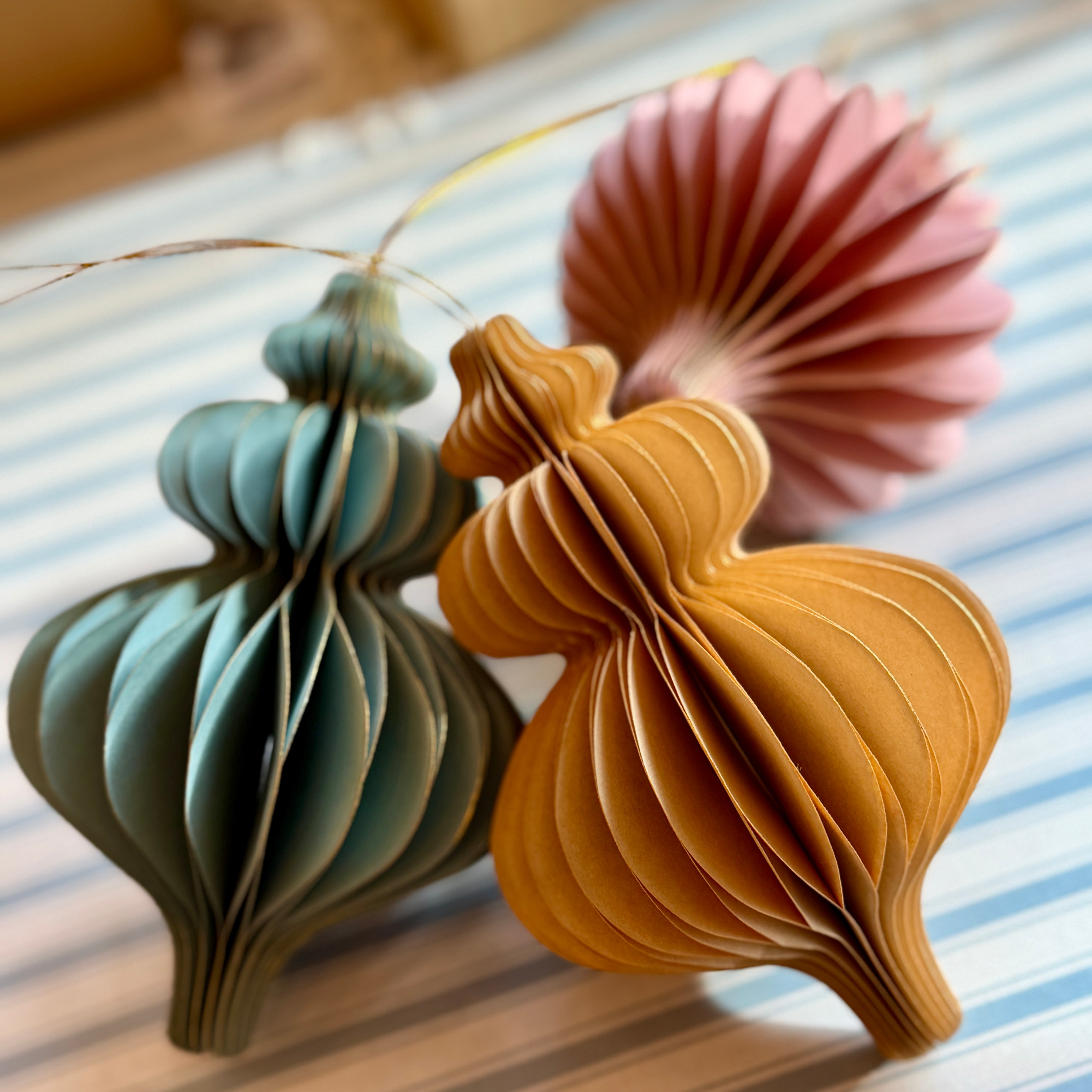 Set of 3 Paper Sculp Hanging Decs