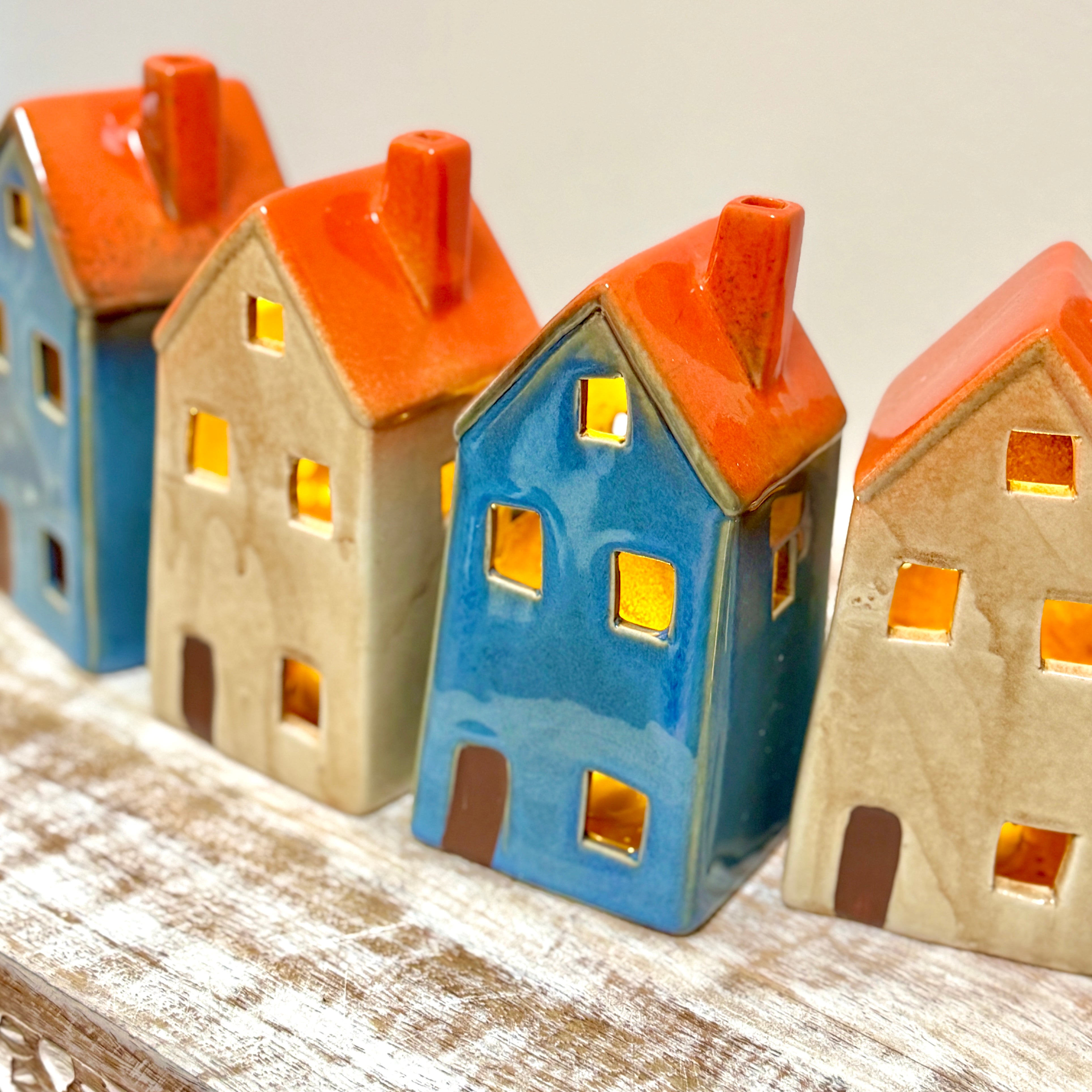 Pottery Tealight House – Sandstone or Blue