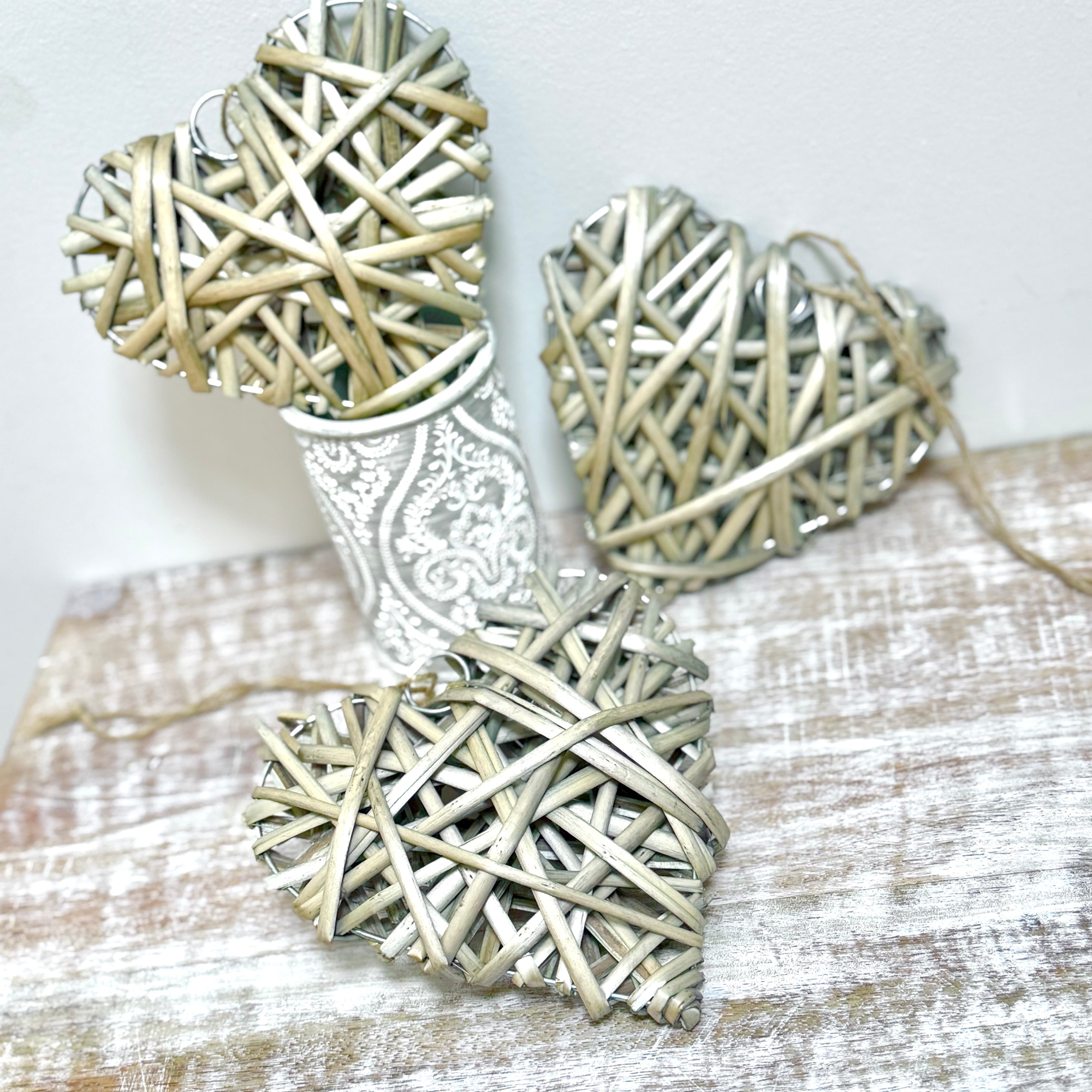 Grey willow hanging heart, 15cm
