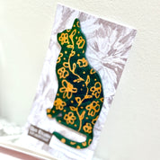 Hand painted cat brooch