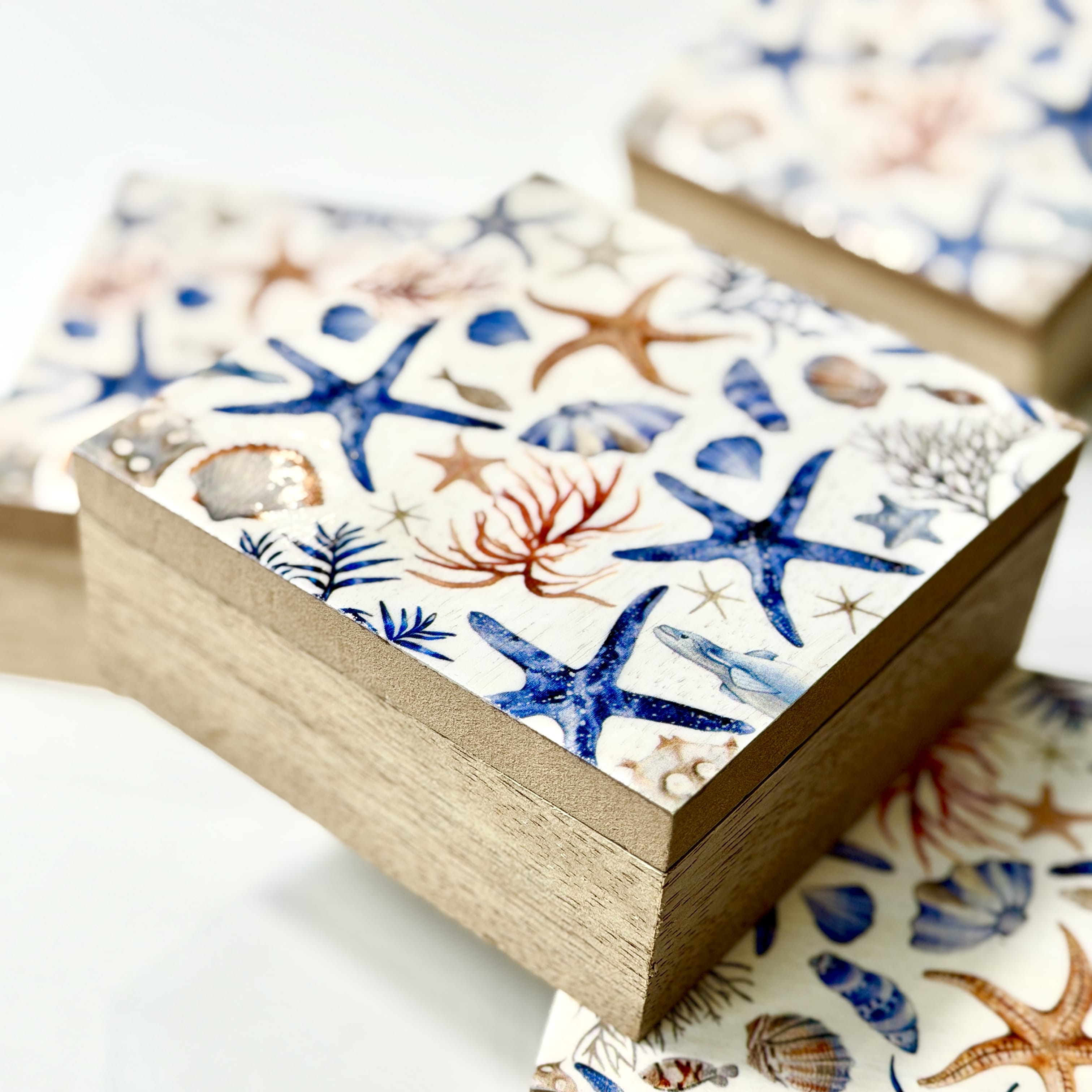 Clever Hands Coastal Shell Design Wooden Keepsake Box