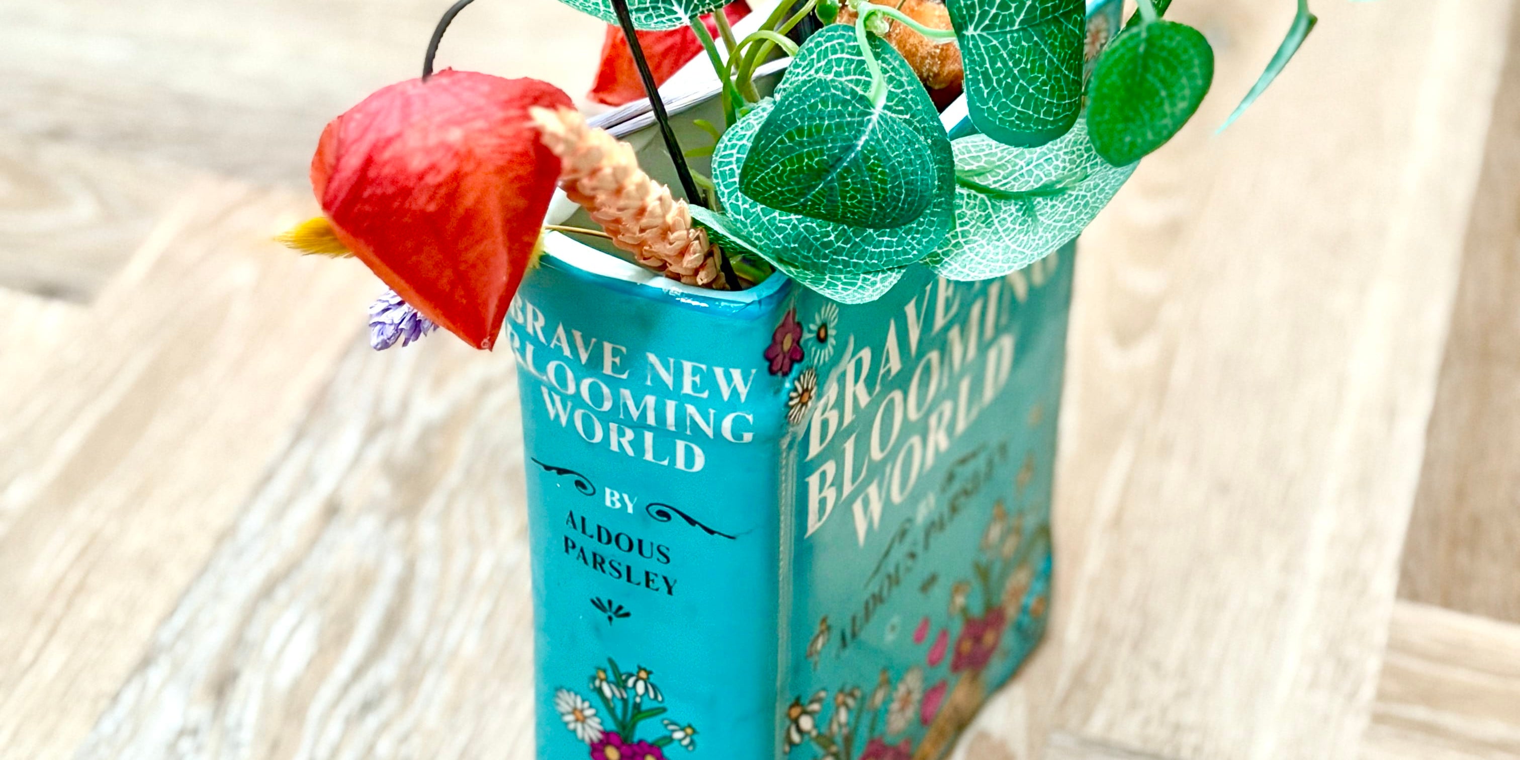 Clever Hands Book vase, Brave New Blooming World