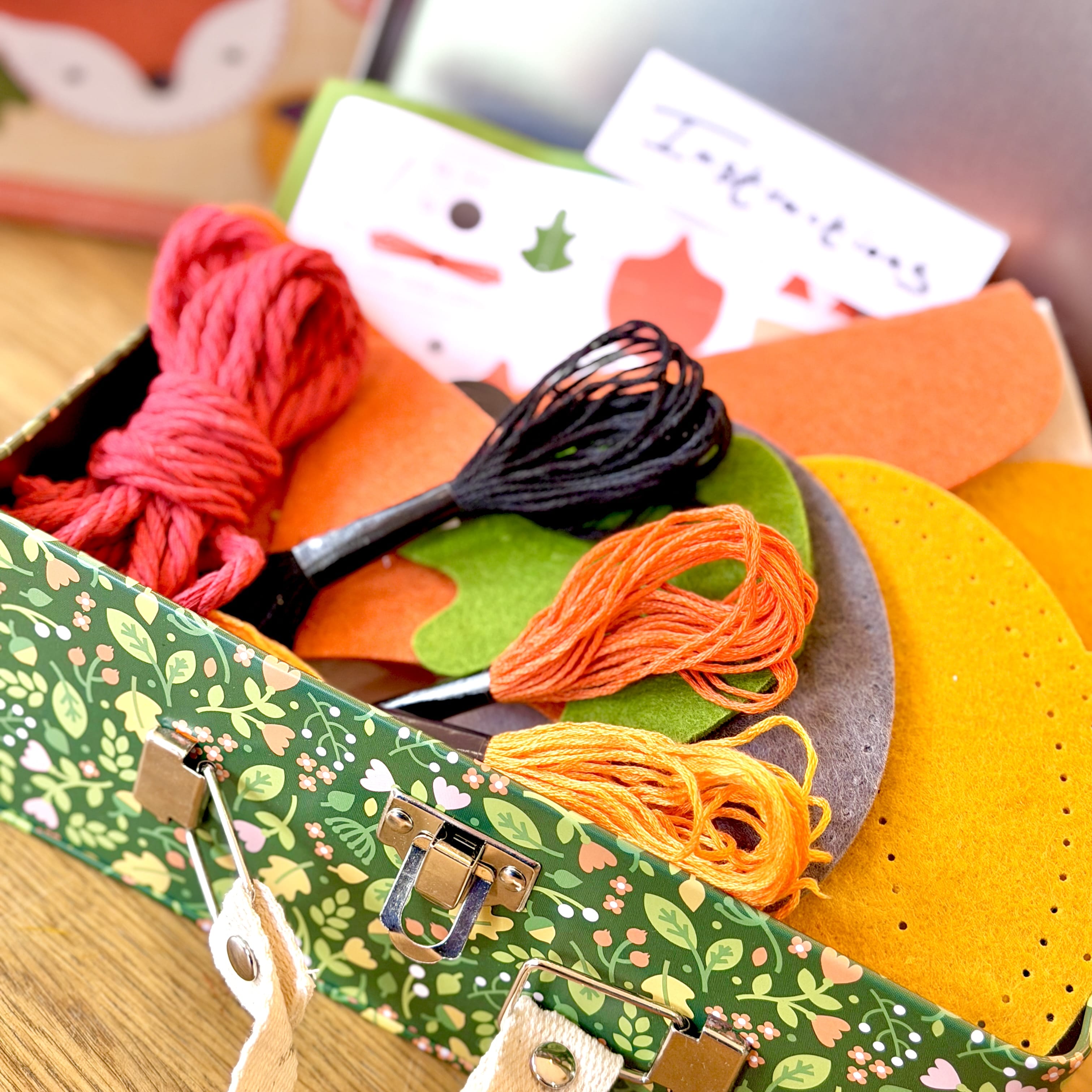 Petit Collage Woodlands DIY Crossbody Craft Sew Kit (Age 6+)