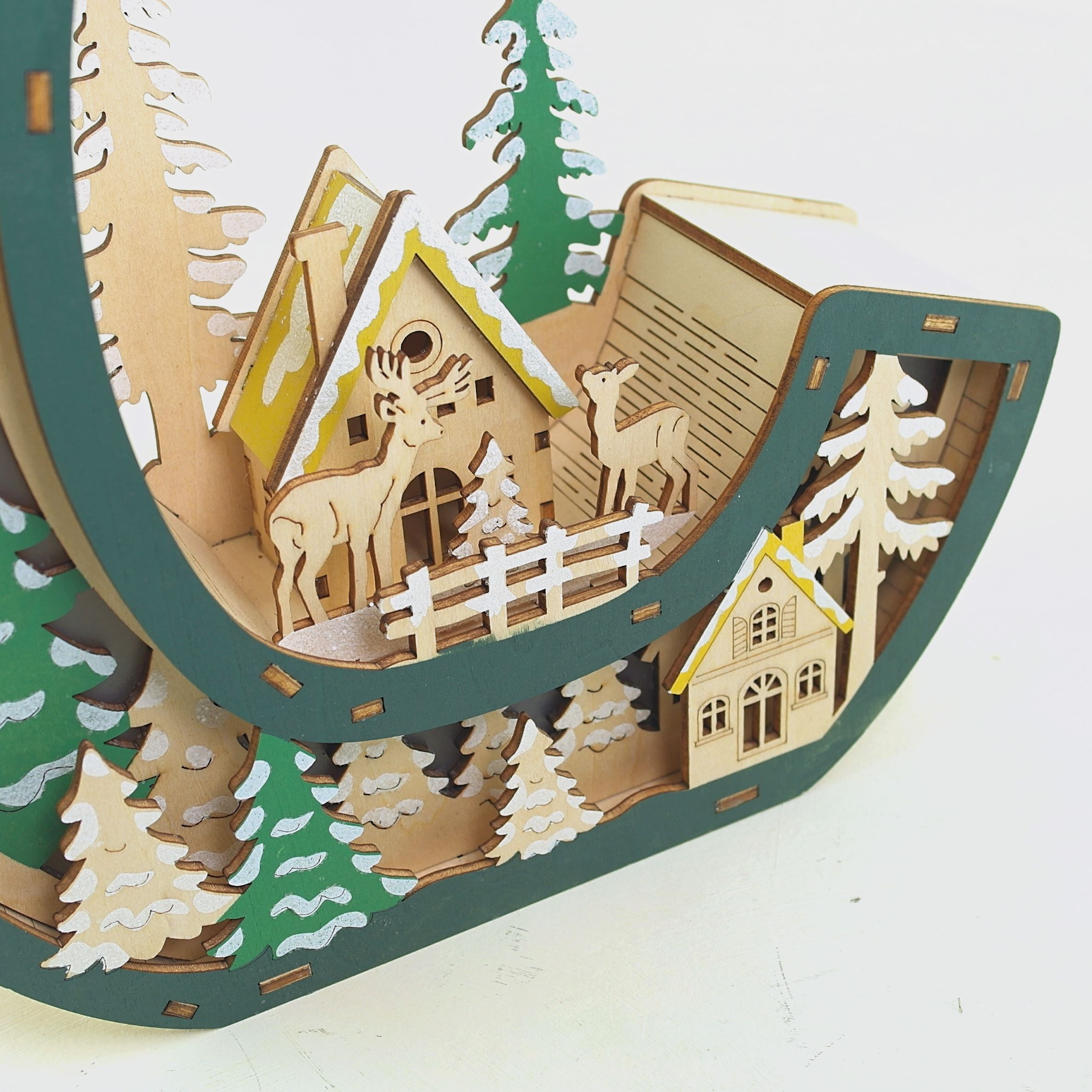 Light up snowy letter, monogram C