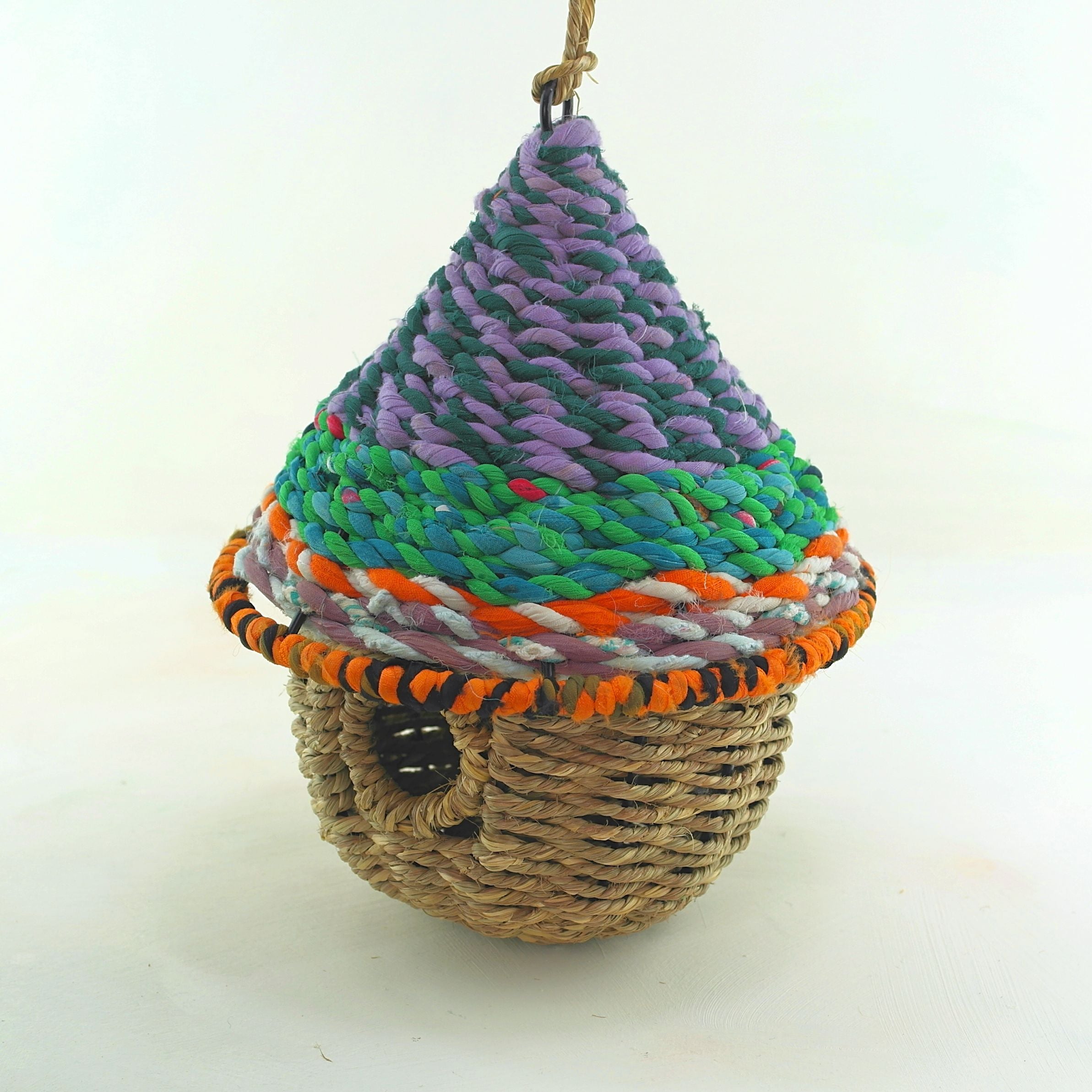 SAM_4862-fotor-20251014141543roundedpod2.jpg