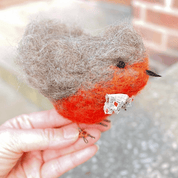 Clever Hands Workshops Workshop needlefelt a robin