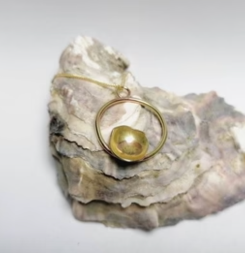 Circle & Blossom necklace