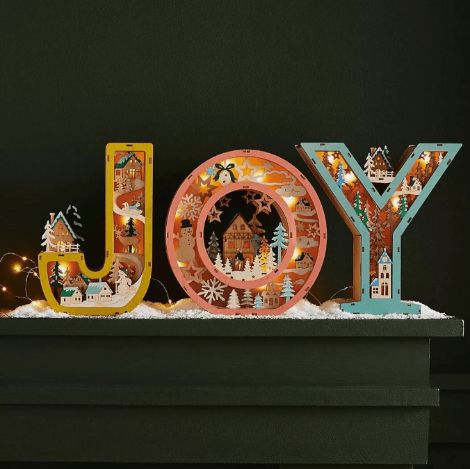 Light up snowy letter, monogram S