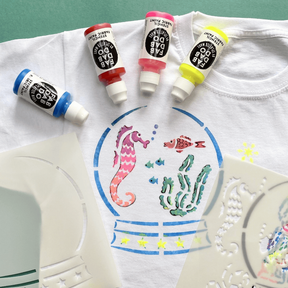 FabDabDo T.Shirt Painting Kit Christmas Globe