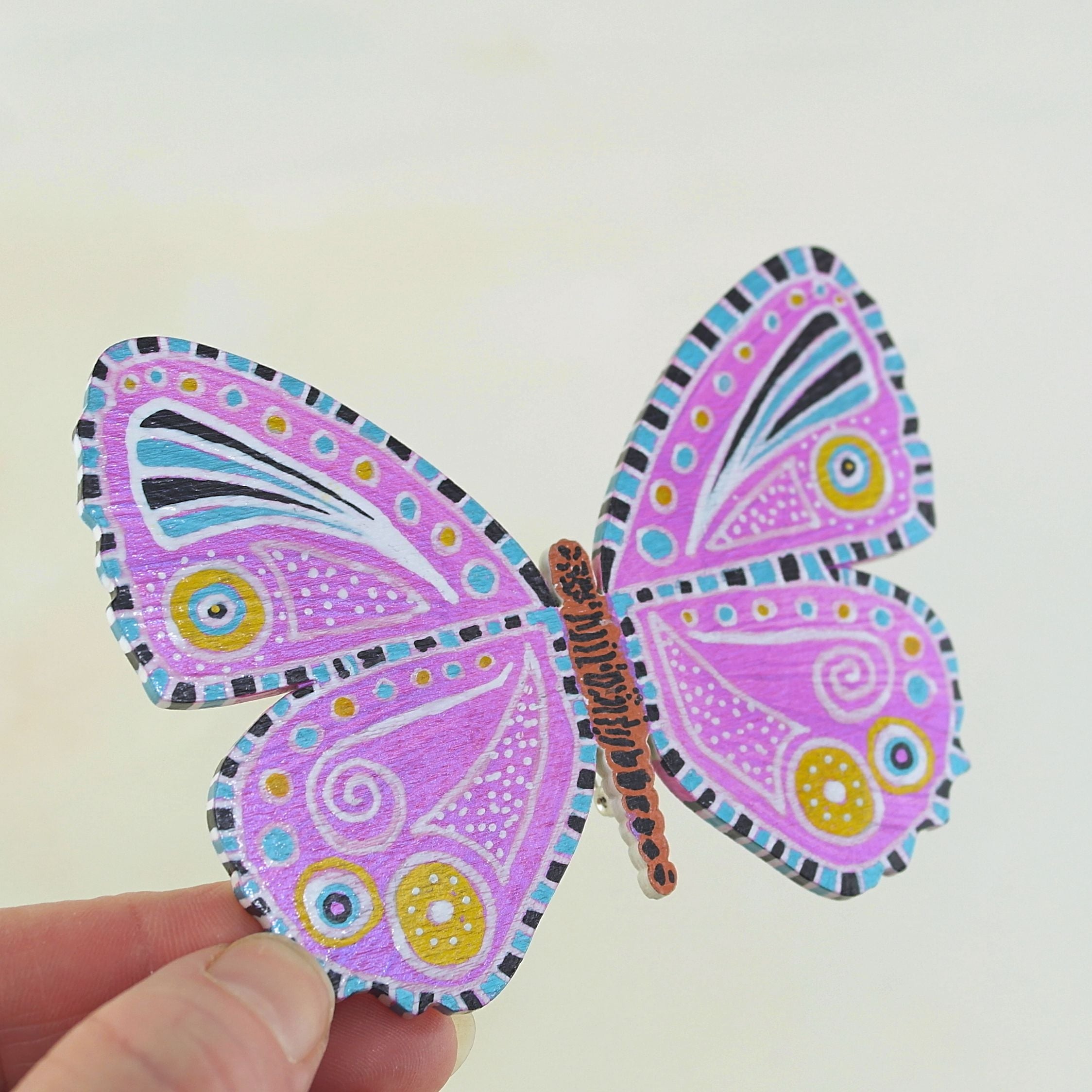 bevbutterfly2_d03cab52-95b8-450c-839d-7fd533e76cab.jpg