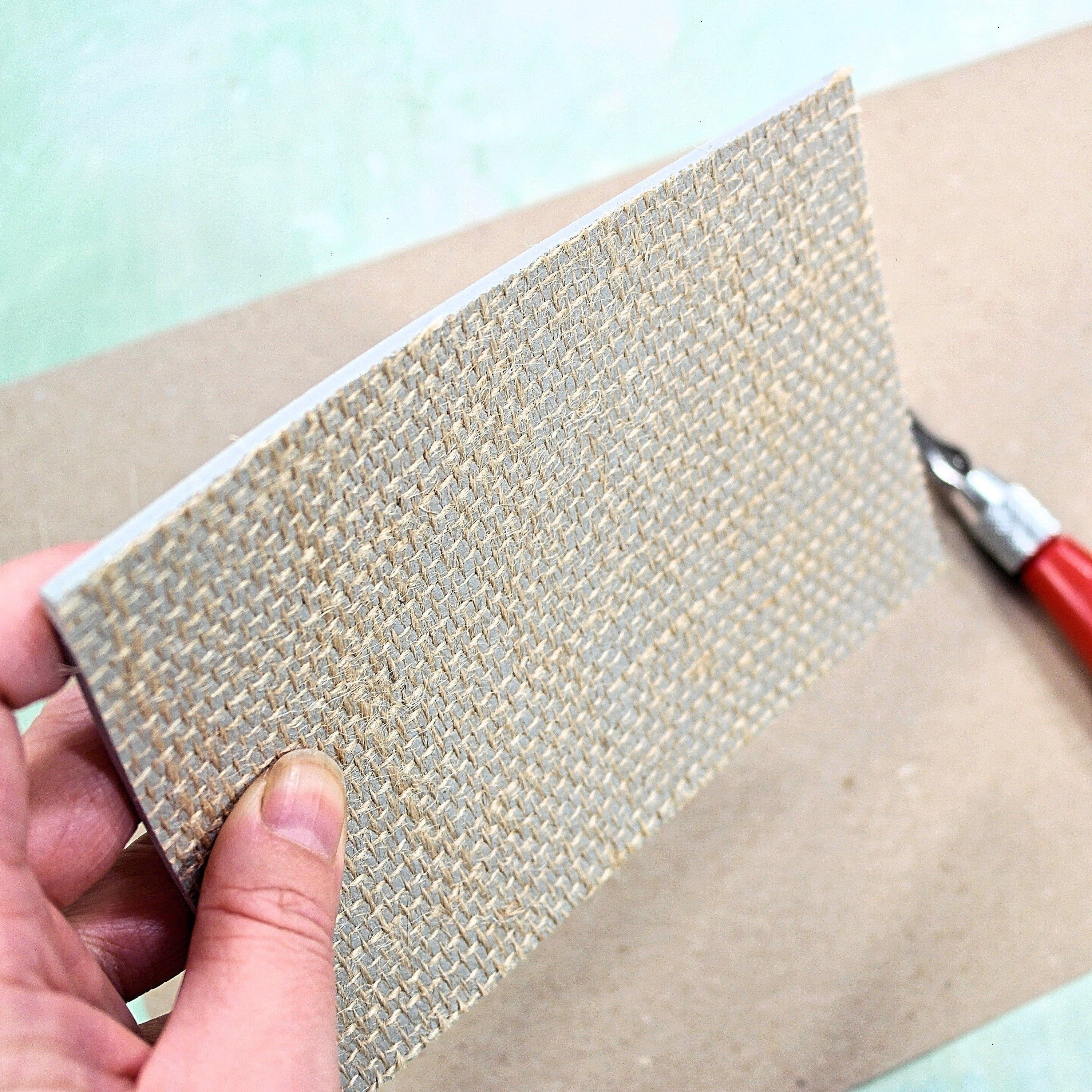 Lino traditional with hessian backing
